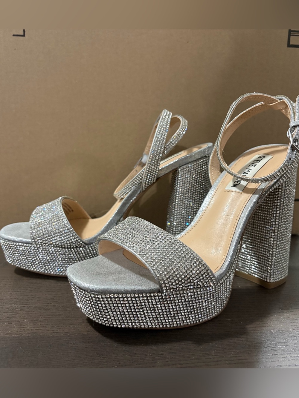 Steve Madden Silver Rhinestone Platform Heels Size 6M - Picture 5 of 9